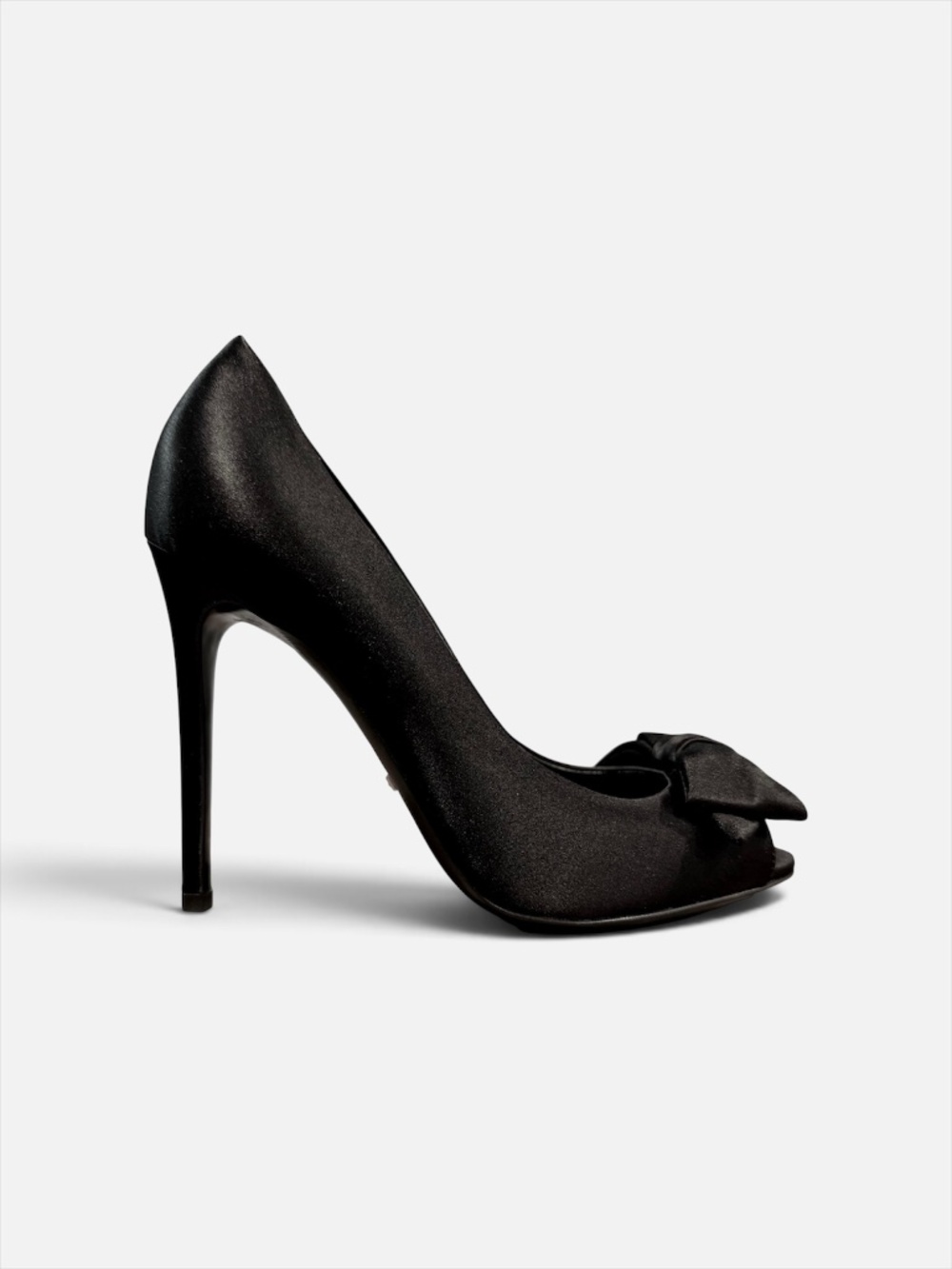 Gucci Black Satin Bow Pumps EU 38.5